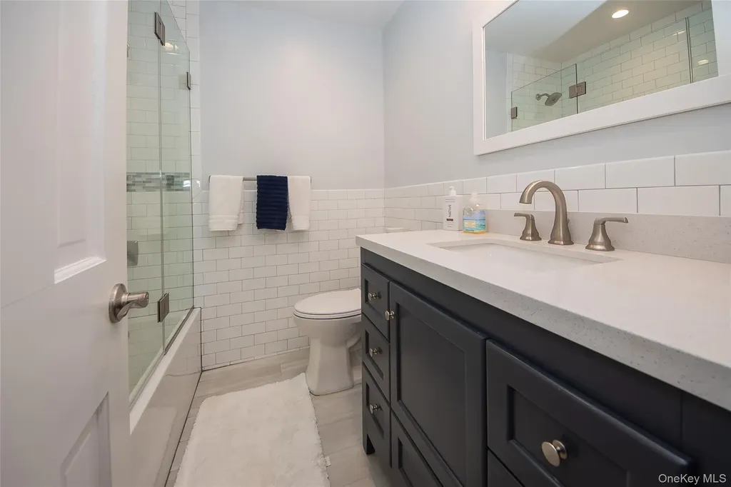 639 E Broadway Long Beach NY 11561