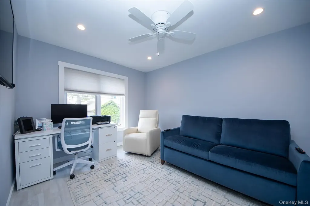 639 E Broadway Long Beach NY 11561