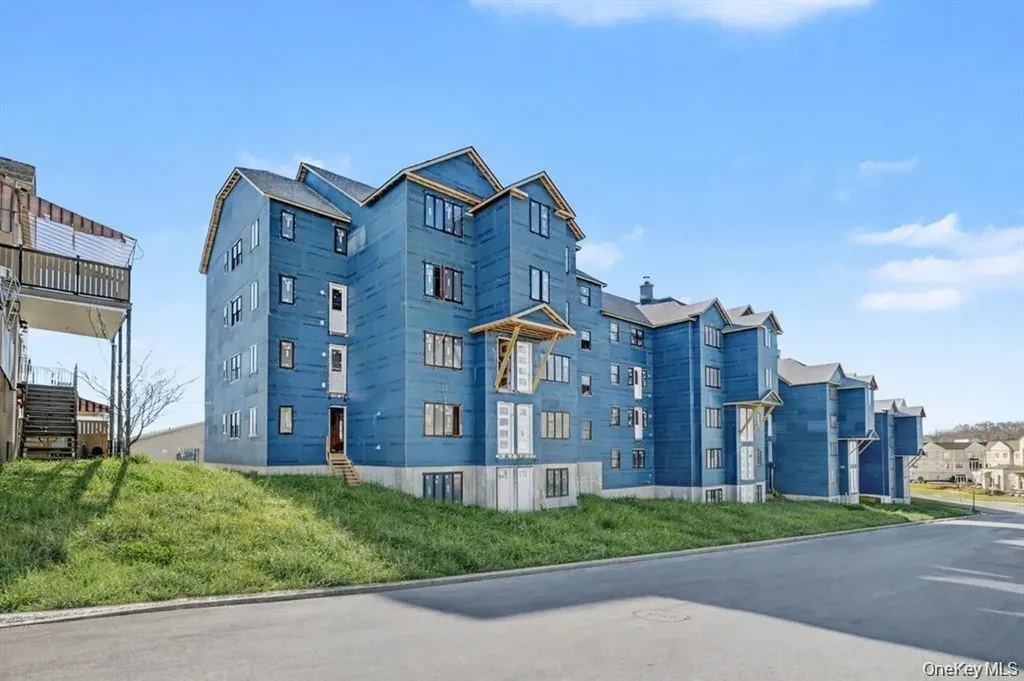 16 Chevron Road Monroe NY 10950
