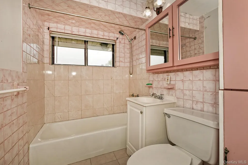 16 Springtime Lane E Levittown NY 11756