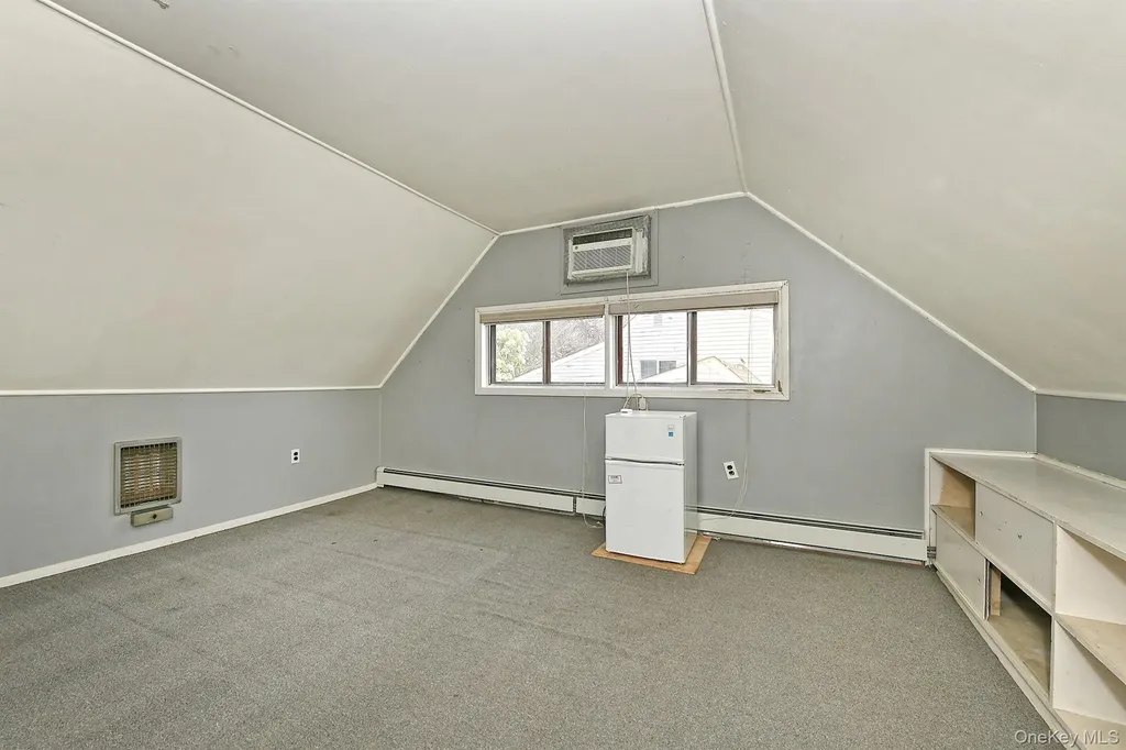 16 Springtime Lane E Levittown NY 11756