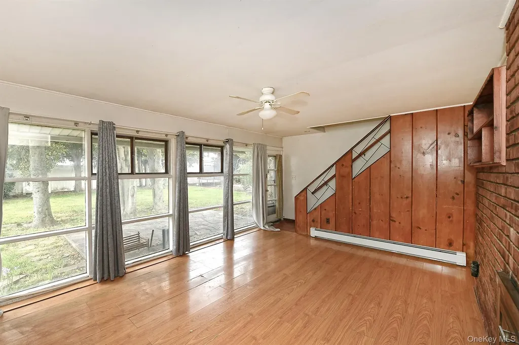 16 Springtime Lane E Levittown NY 11756