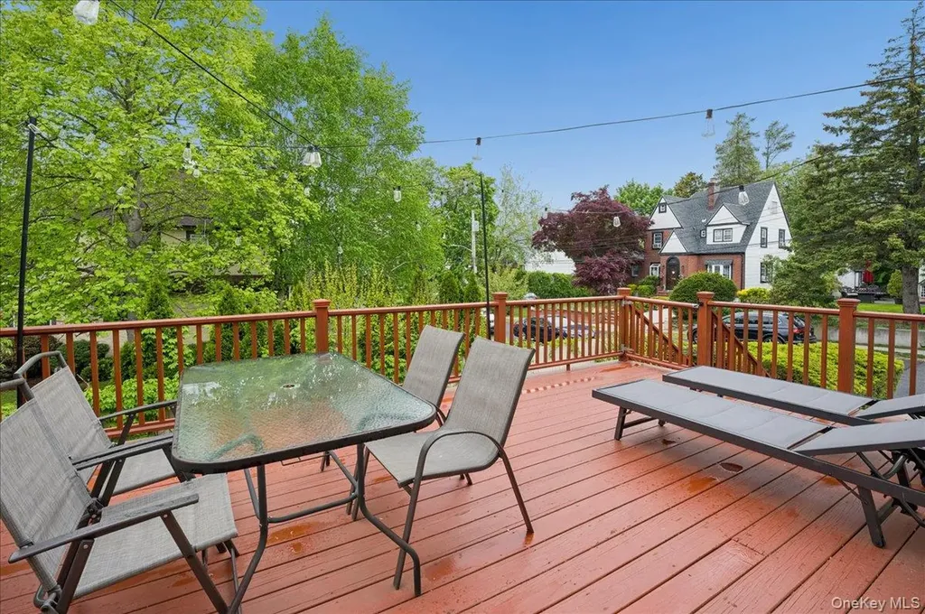 1 Allen Place Bronxville NY 10708