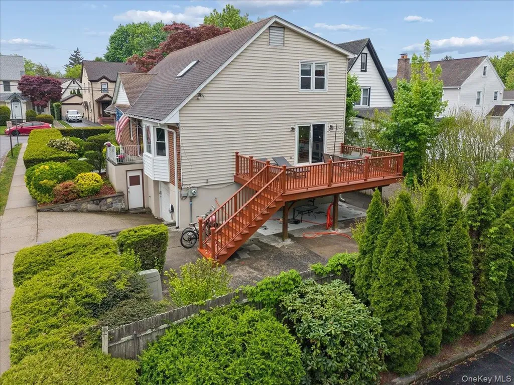 1 Allen Place Bronxville NY 10708