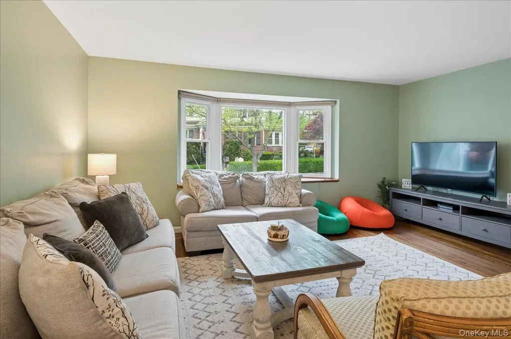 1 Allen Place Bronxville NY 10708