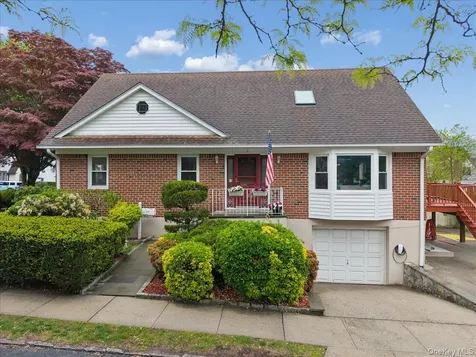 1 Allen Place Bronxville NY 10708