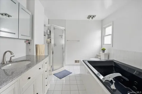 1 Allen Place Bronxville NY 10708