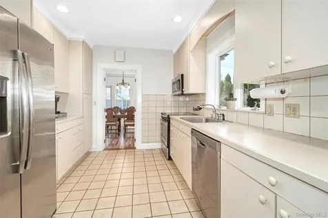42 Oakwood Avenue Rye NY 10580