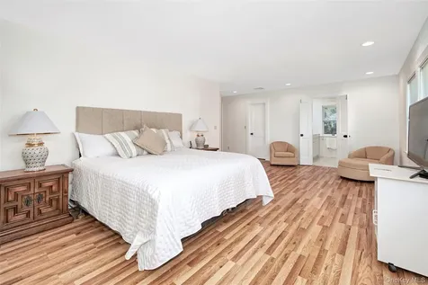 42 Oakwood Avenue Rye NY 10580