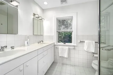42 Oakwood Avenue Rye NY 10580
