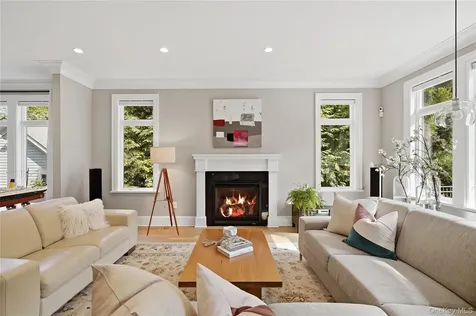 55 Harrison Drive Larchmont NY 10538