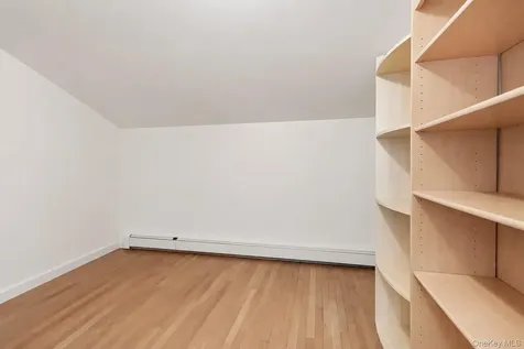1055 Mamaroneck Avenue White Plains NY 10605