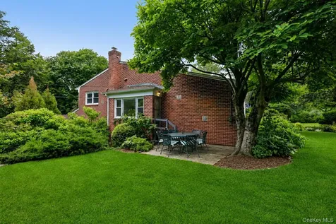 1055 Mamaroneck Avenue White Plains NY 10605