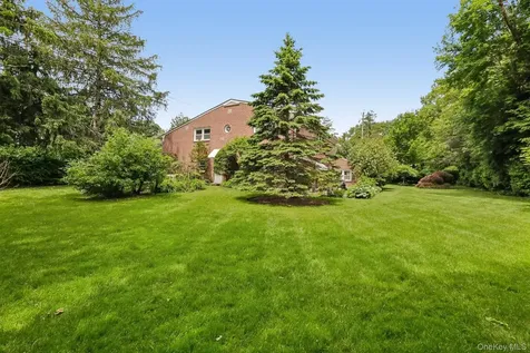1055 Mamaroneck Avenue White Plains NY 10605