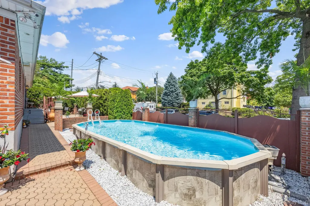 14118 14th Avenue Whitestone NY 11357