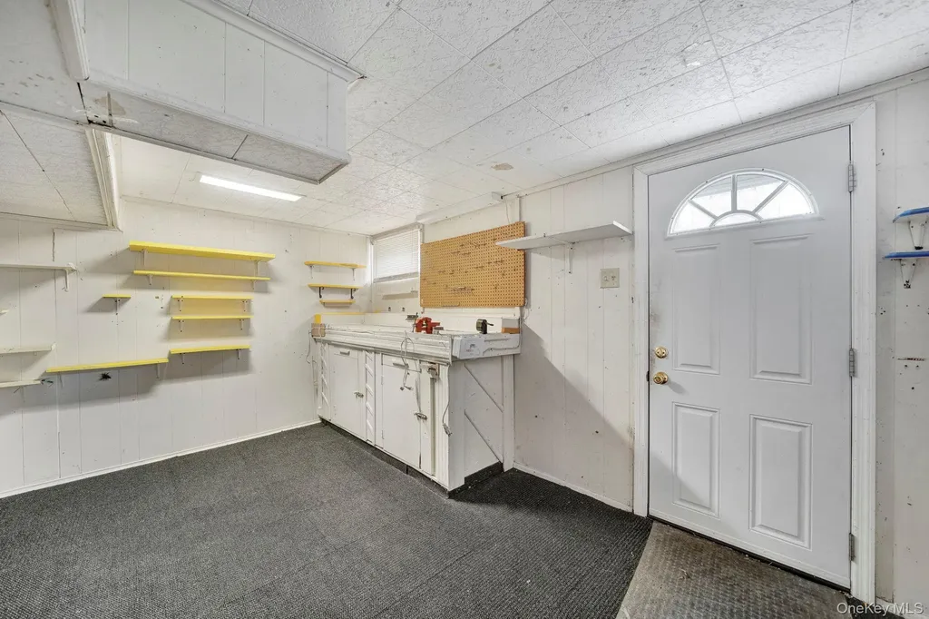 393 Coleridge Street Levittown NY 11756