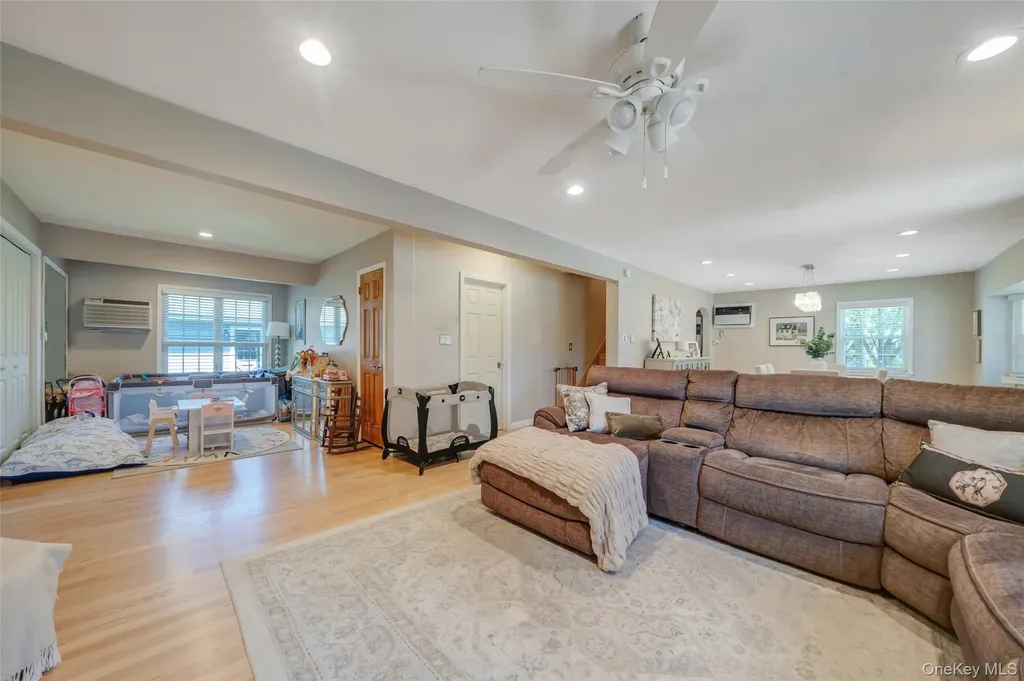 389 Yale Road Garden City NY 11530
