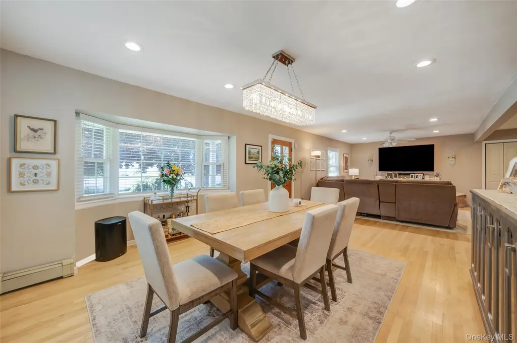 389 Yale Road Garden City NY 11530