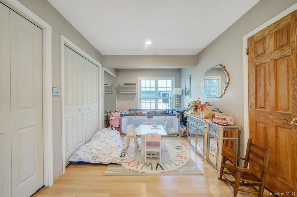 389 Yale Road Garden City NY 11530