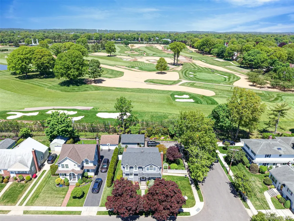 389 Yale Road Garden City NY 11530