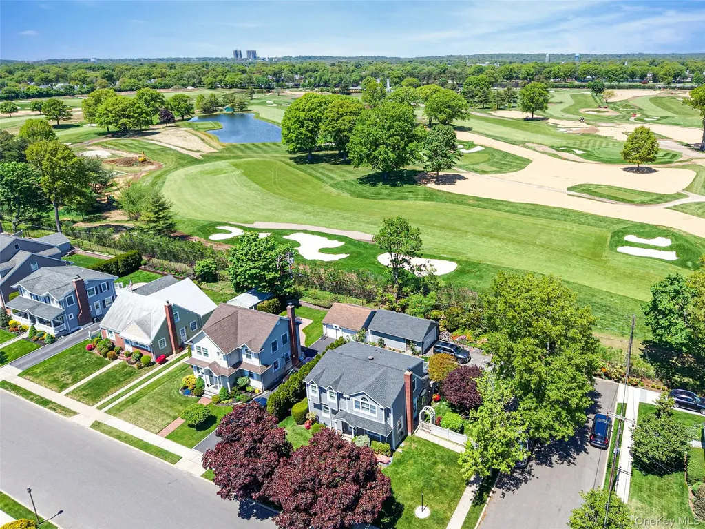 389 Yale Road Garden City NY 11530