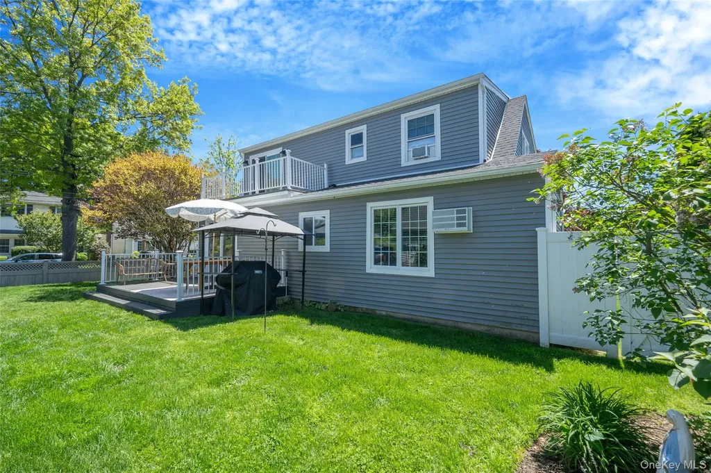 389 Yale Road Garden City NY 11530