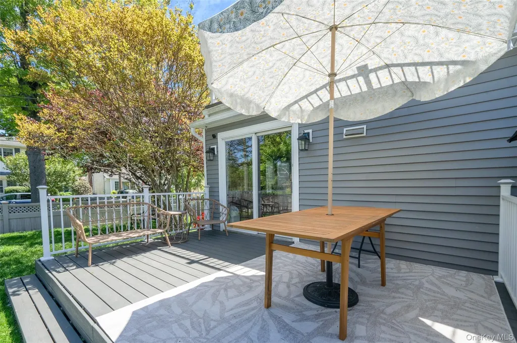 389 Yale Road Garden City NY 11530