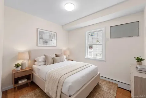 115-72A Newburg Street Saint Albans NY 11412