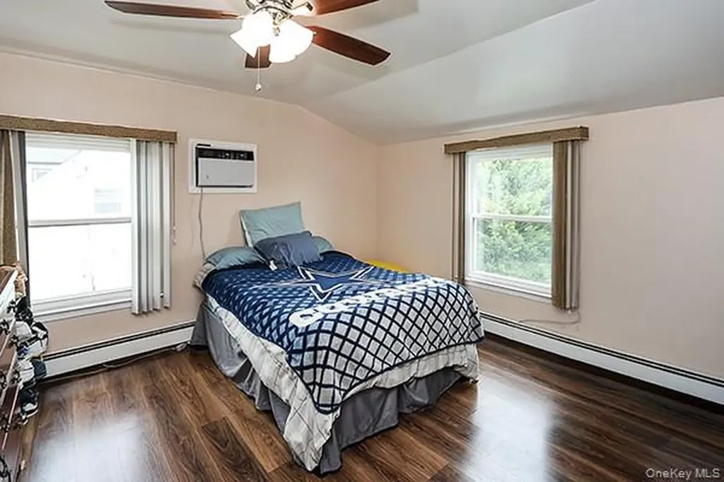 56 Haven Lane Levittown NY 11756