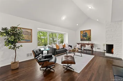 103 Belleau Avenue New Rochelle NY 10804