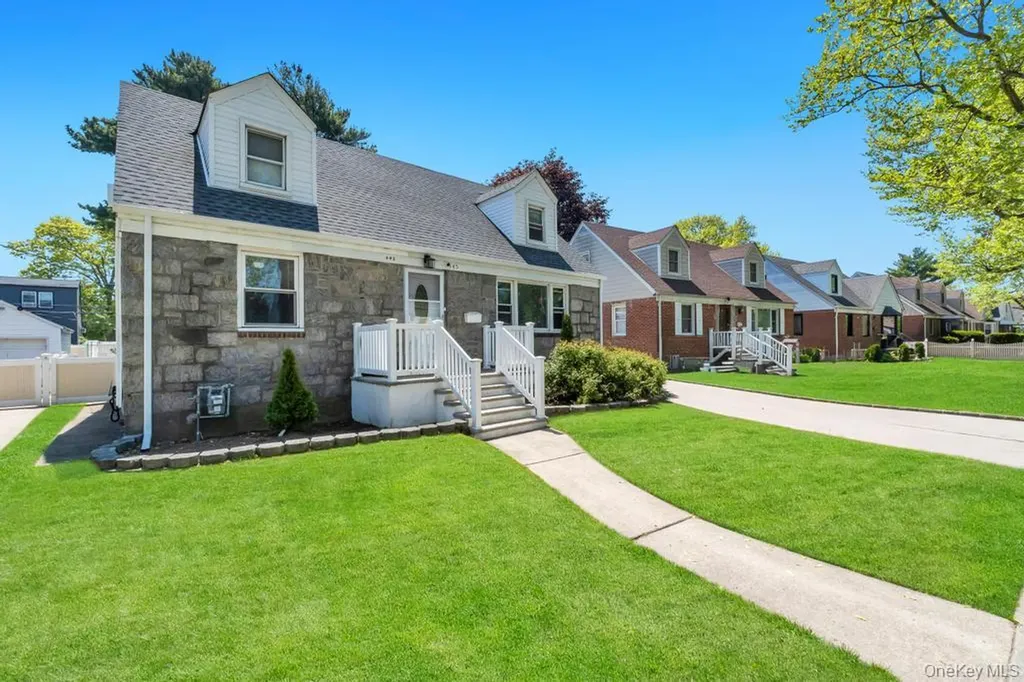 445 Peninsula Boulevard Lynbrook NY 11563
