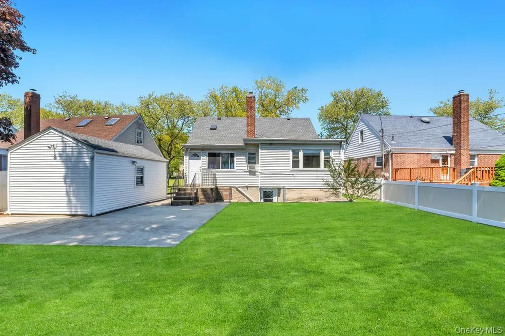 445 Peninsula Boulevard Lynbrook NY 11563