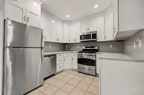 17 Grant Street Pleasantville NY 10570
