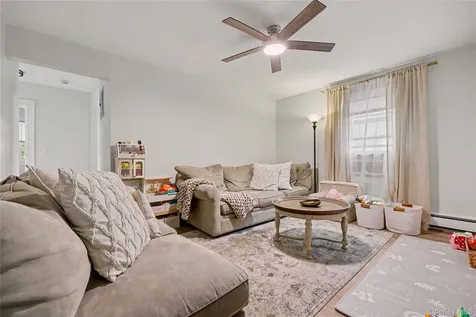 17 Grant Street Pleasantville NY 10570