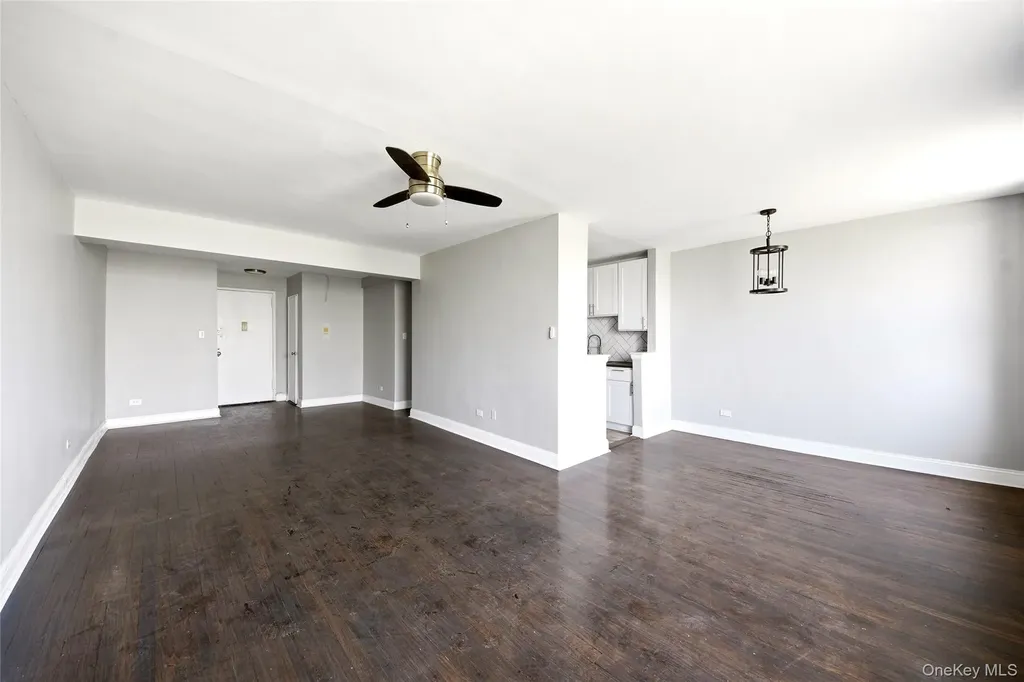 3531 Bronxwood Bronx NY 10469