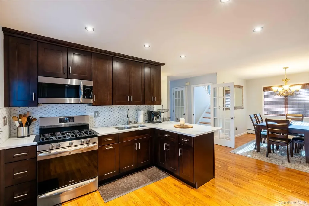 671 Tabor Place East Meadow NY 11554