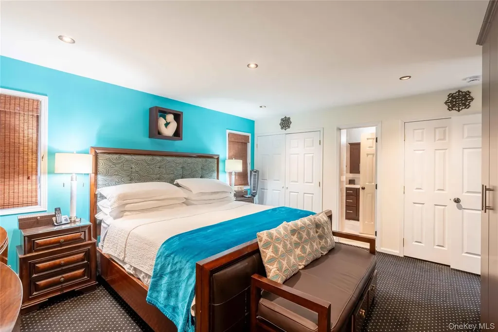 671 Tabor Place East Meadow NY 11554