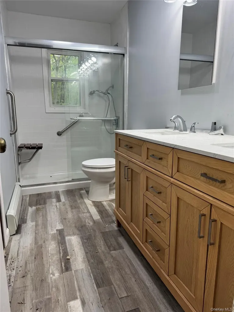 24 Emperor Lane Montgomery NY 12549
