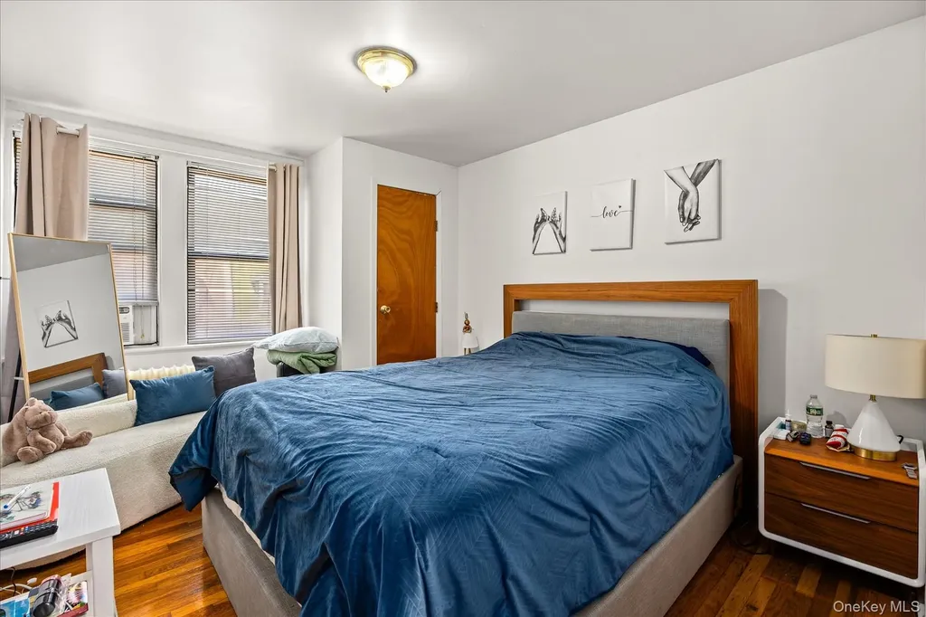 2067 32nd Street Astoria NY 11105