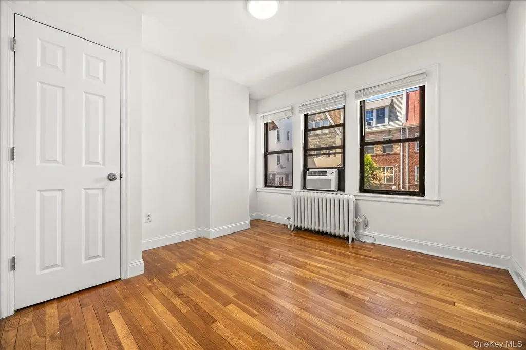 2067 32nd Street Astoria NY 11105