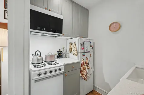 485 Pelham Road New Rochelle NY 10805