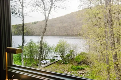 101 Seven Hills Lake Drive Carmel NY 10512