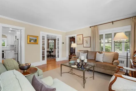7 Soundview Drive Larchmont NY 10538