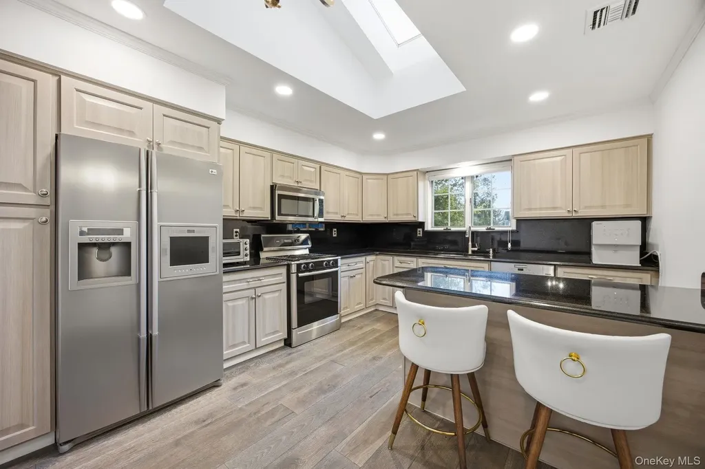 23411 38th Drive Douglaston NY 11363