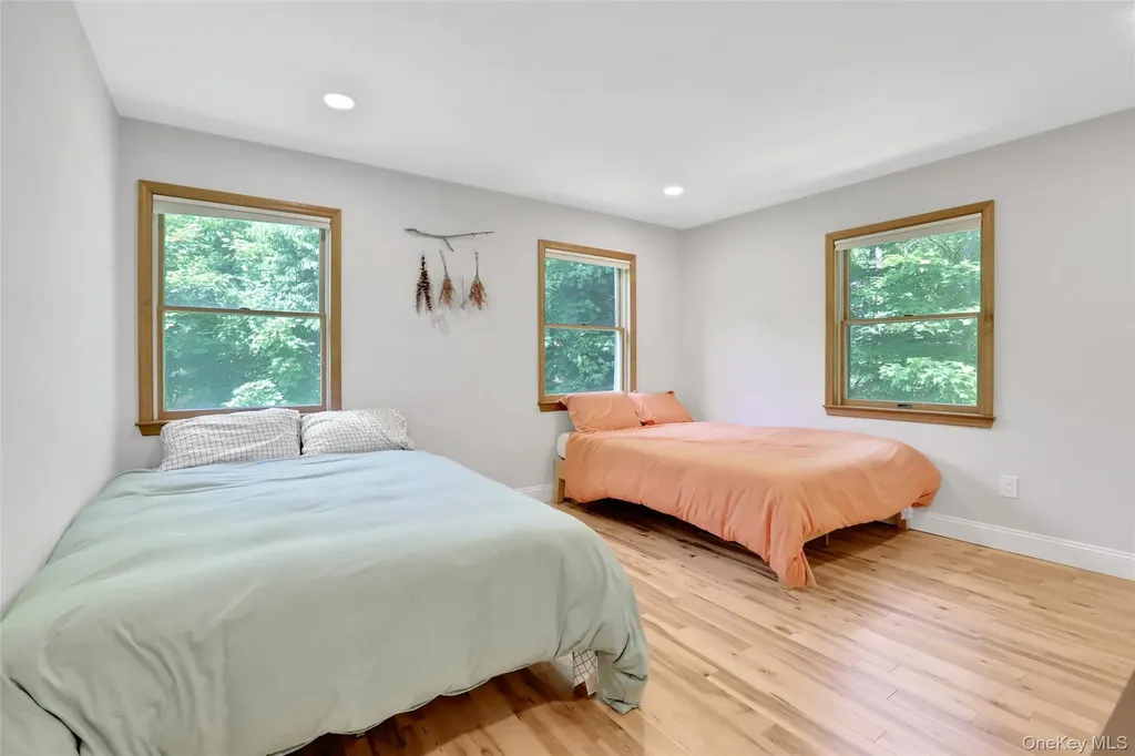 8 White Pine Lane Fishkill NY 12524