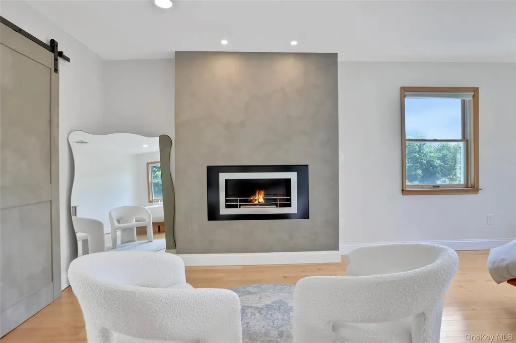 8 White Pine Lane Fishkill NY 12524