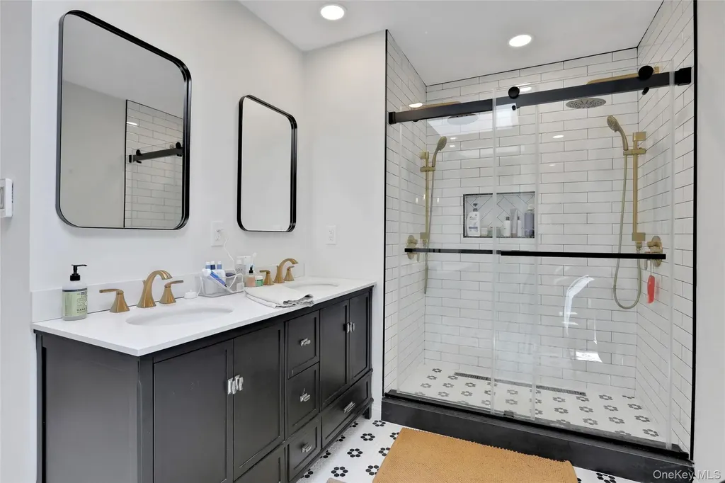 8 White Pine Lane Fishkill NY 12524