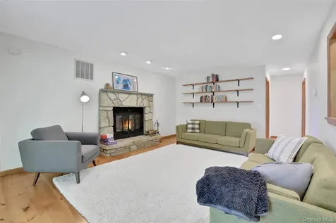 8 White Pine Lane Fishkill NY 12524