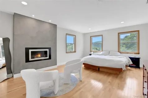 8 White Pine Lane Fishkill NY 12524