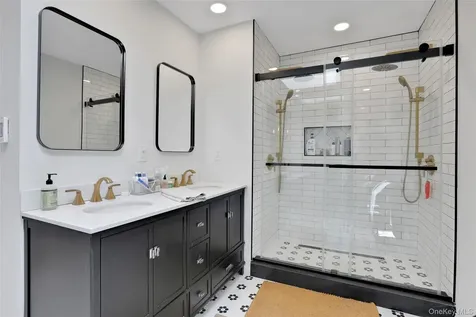 8 White Pine Lane Fishkill NY 12524